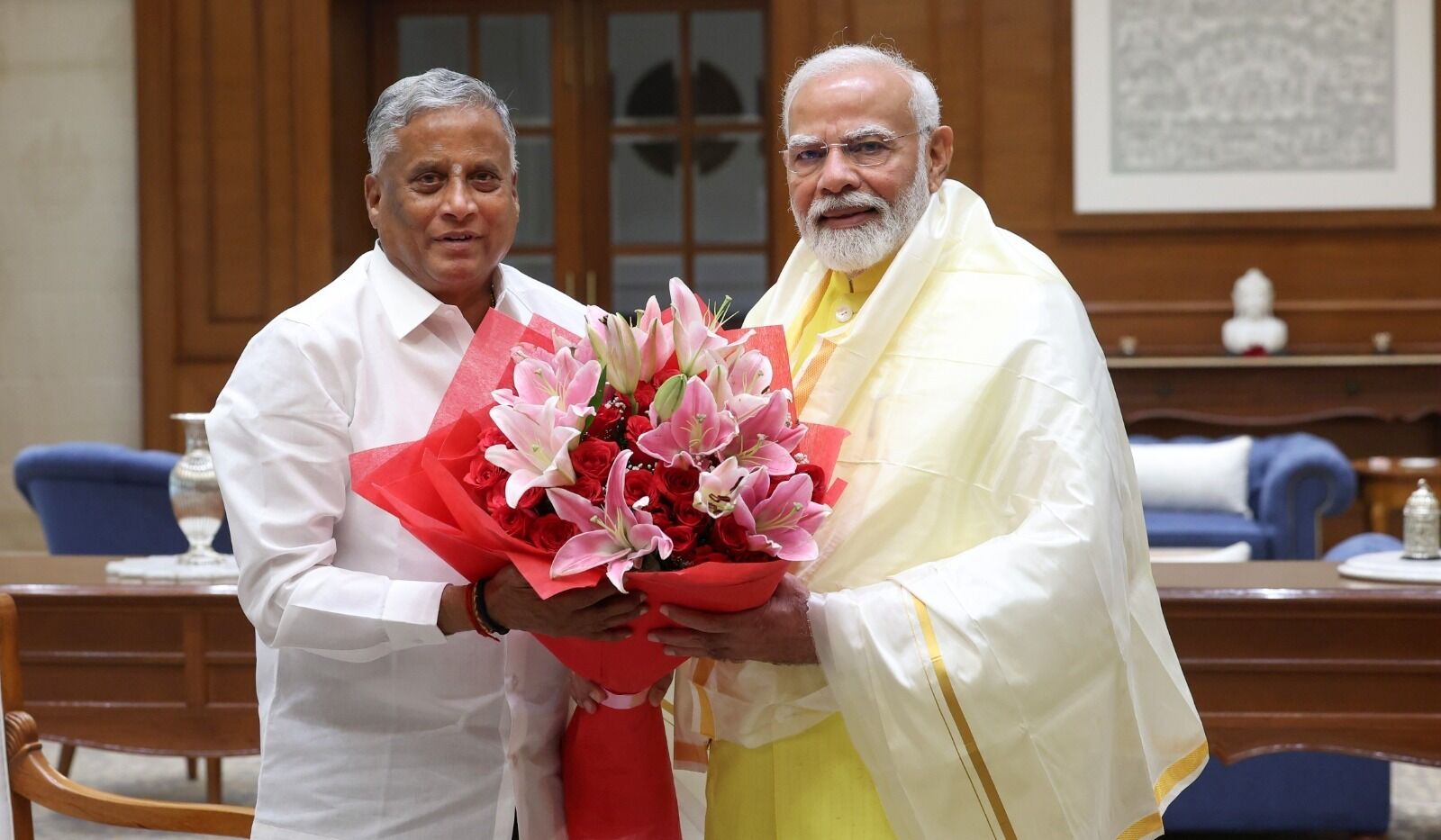 ಪ್ರಧಾನಿ ನರೇಂದ್ರ ಮೋದಿ ಅವರನ್ನು ಭೇಟಿಯಾದ ವಿ.ಸೋಮಣ್ಣ