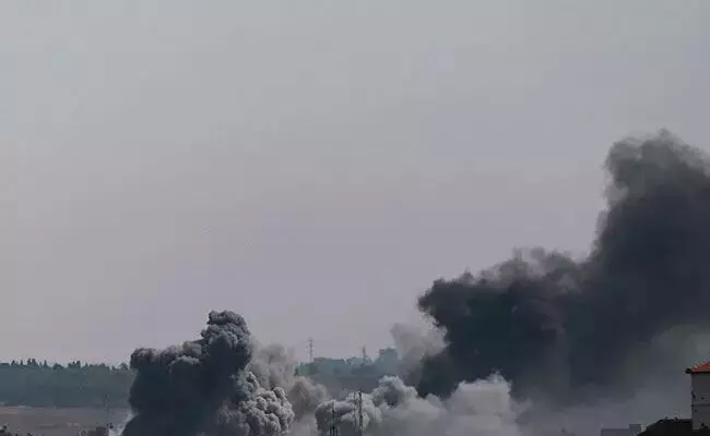 ಲೆಬನಾನ್ನಲ್ಲಿ ಭೂದಾಳಿ ತೀವ್ರಗೊಳಿಸಿದ ಇಸ್ರೇಲ್ | ನಾಲ್ಕನೇ ತುಕಡಿ ಸೇರ್ಪಡೆ ಲೆಬನಾನ್ನಲ್ಲಿ ಭೂದಾಳಿ ತೀವ್ರಗೊಳಿಸಿದ ಇಸ್ರೇಲ್ | ನಾಲ್ಕನೇ ತುಕಡಿ ಸೇರ್ಪಡೆ