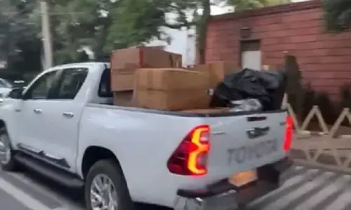 ದಿಲ್ಲಿ ಸಿಎಂ ಅತಿಶಿಗೆ ಸೇರಿದ ವಸ್ತುಗಳನ್ನು ಅಧಿಕೃತ ನಿವಾಸದಿಂದ ಹೊರಹಾಕಲಾಗಿದೆ : ಆಪ್