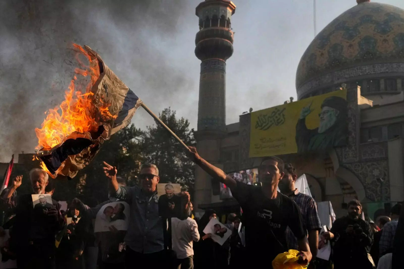 ನಮ್ಮ ಮೇಲೆ ದಾಳಿ ನಡೆಸಲು ಇಸ್ರೇಲ್ ಗೆ ಸಹಾಯ ಮಾಡಬೇಡಿ: ಅರಬ್ ದೇಶಗಳು, ಅಮೆರಿಕ ಮಿತ್ರರಾಷ್ಟ್ರಗಳಿಗೆ ಇರಾನ್ ಎಚ್ಚರಿಕೆ ನಮ್ಮ ಮೇಲೆ ದಾಳಿ ನಡೆಸಲು ಇಸ್ರೇಲ್ ಗೆ ಸಹಾಯ ಮಾಡಬೇಡಿ: ಅರಬ್ ದೇಶಗಳು, ಅಮೆರಿಕ ಮಿತ್ರರಾಷ್ಟ್ರಗಳಿಗೆ ಇರಾನ್ ಎಚ್ಚರಿಕೆ