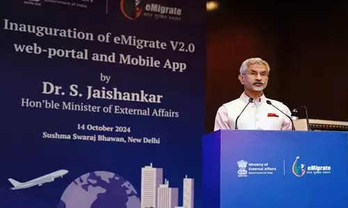 ಸುರಕ್ಷಿತ ಸಾಗರೋತ್ತರ ಪ್ರಯಾಣದ ಖಾತರಿಗೆ ಇ-ಮೈಗ್ರೇಟ್ ಪೋರ್ಟಲ್, ಮೊಬೈಲ್ ಆ್ಯಪ್ ಬಿಡುಗಡೆ