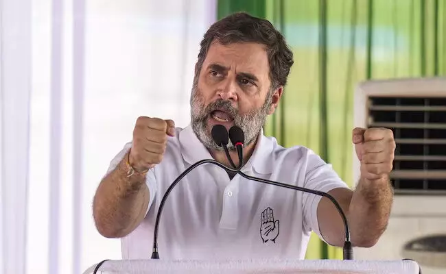 ಅತಿಯಾದ ಆತ್ಮವಿಶ್ವಾಸ ಬೇಡ: ಮಹಾರಾಷ್ಟ್ರ ಕಾಂಗ್ರೆಸ್ ನಾಯಕರಿಗೆ ರಾಹುಲ್ ಗಾಂಧಿ ಎಚ್ಚರಿಕೆ ಅತಿಯಾದ ಆತ್ಮವಿಶ್ವಾಸ ಬೇಡ: ಮಹಾರಾಷ್ಟ್ರ ಕಾಂಗ್ರೆಸ್ ನಾಯಕರಿಗೆ ರಾಹುಲ್ ಗಾಂಧಿ ಎಚ್ಚರಿಕೆ