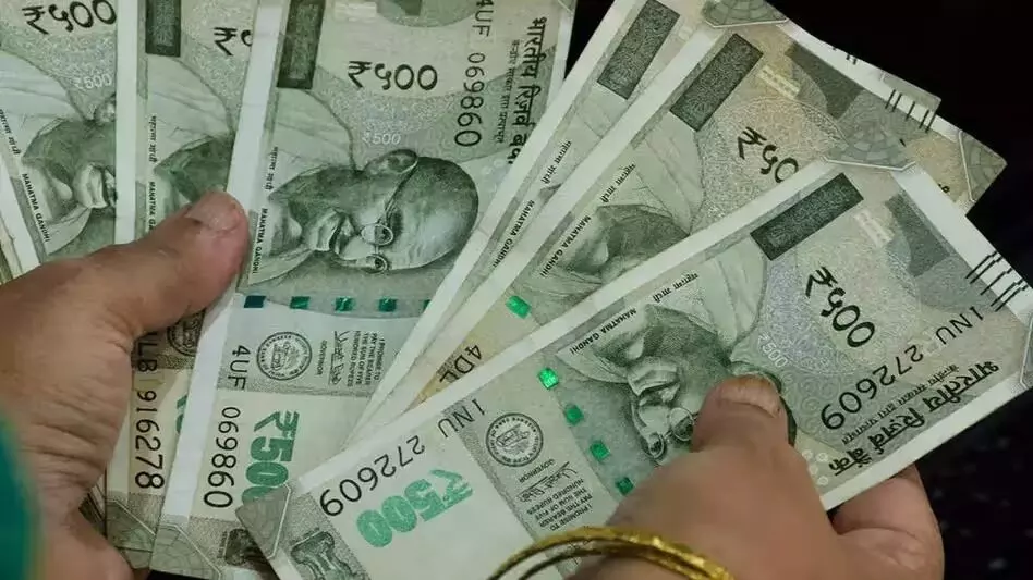 ಸರಕಾರಿ ನೌಕರರಿಗೆ ದೀಪಾವಳಿ ʼಗಿಫ್ಟ್ʼ; ತುಟ್ಟಿಭತ್ಯೆ ಶೇ.3ರಷ್ಟು ಹೆಚ್ಚಿಸಿದ ಕೇಂದ್ರ ಸರಕಾರ