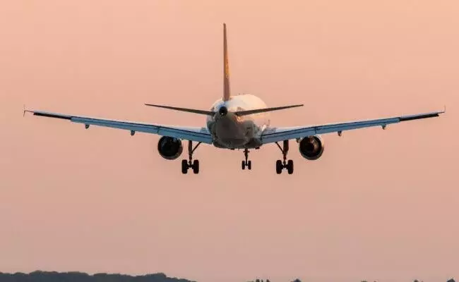 ಅಂತಾರಾಷ್ಟ್ರೀಯ ವಿಮಾನಗಳಿಗೆ ಬಾಂಬ್ ಬೆದರಿಕೆ ಹಾಕಿದ್ದು ಶಾಲಾ ವಿದ್ಯಾರ್ಥಿ!