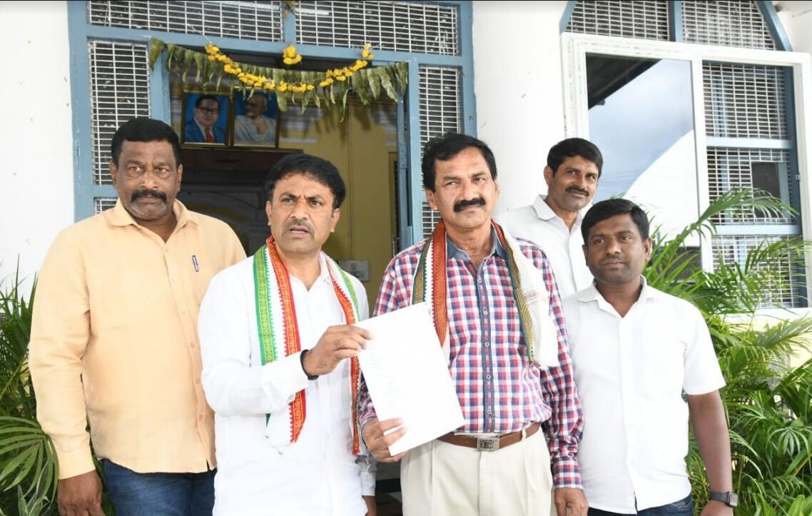 ಆರ್‌ಟಿಐ ಕಾರ್ಯಕರ್ತ ಸ್ನೇಹಮಯಿ ಕೃಷ್ಣ ವಿರುದ್ಧ ಲೋಕಾಯುಕ್ತಕ್ಕೆ ಎಂ.ಲಕ್ಷ್ಮಣ್ ದೂರು