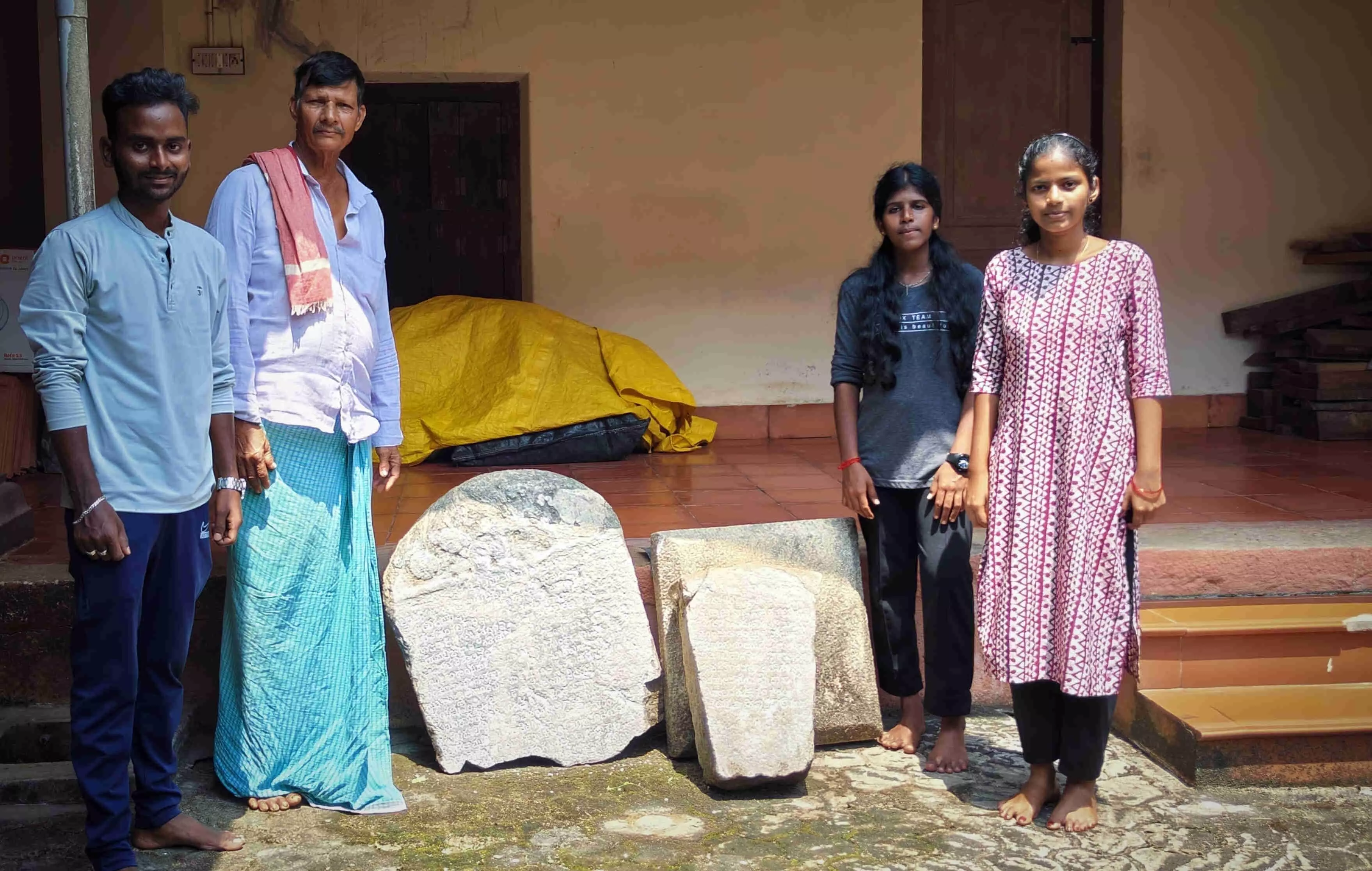 ಬಾರಕೂರು: ವಿಜಯನಗರ ತುಳುವ ಮನೆತನದ ಶಾಸನಗಳ ಅಧ್ಯಯನ ಬಾರಕೂರು: ವಿಜಯನಗರ ತುಳುವ ಮನೆತನದ ಶಾಸನಗಳ ಅಧ್ಯಯನ