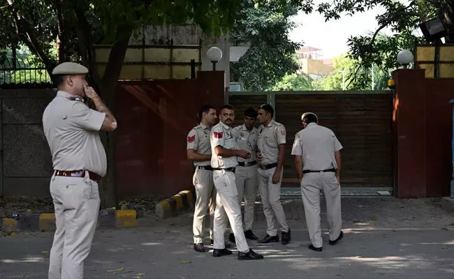 ಮಣಿಪುರ | ಶಾಂತಿ ಮಾತುಕತೆಗಳಿಗೆ ಕುಕಿ-ರೆ ಶಾಸಕರಿಂದ ಪ್ರತ್ಯೇಕ ಆಡಳಿತಕ್ಕಾಗಿ ಷರತ್ತು ಮಣಿಪುರ | ಶಾಂತಿ ಮಾತುಕತೆಗಳಿಗೆ ಕುಕಿ-ರೆ ಶಾಸಕರಿಂದ ಪ್ರತ್ಯೇಕ ಆಡಳಿತಕ್ಕಾಗಿ ಷರತ್ತು