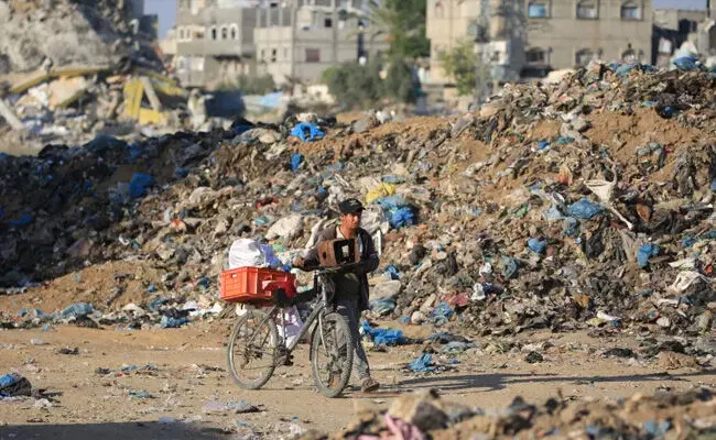 ಗಾಝಾದಲ್ಲಿ ನಿರುದ್ಯೋಗ ಪ್ರಮಾಣ 80%ಕ್ಕೆ ಏರಿಕೆ ಗಾಝಾದಲ್ಲಿ ನಿರುದ್ಯೋಗ ಪ್ರಮಾಣ 80%ಕ್ಕೆ ಏರಿಕೆ