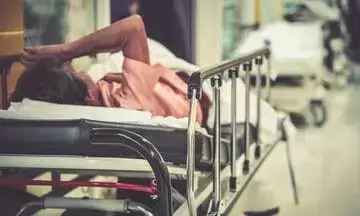 ಸಂಪಾದಕೀಯ | ಅನಾರೋಗ್ಯ ಪೀಡಿತ ಬಡವರಿಗೆ ಬದುಕುವ ಹಕ್ಕಿಲ್ಲವೆ?