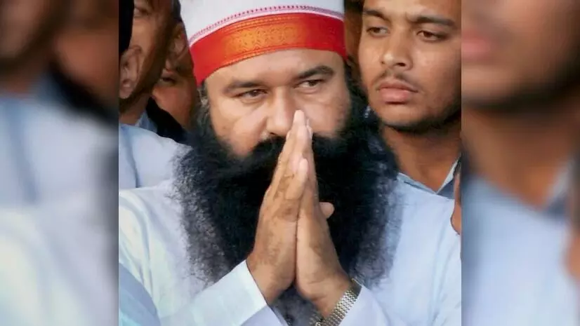 ಡೇರಾ ಸಚ್ಚಾ ಸೌದಾ ಮುಖ್ಯಸ್ಥ ಗುರ್ಮೀತ್ ಸಿಂಗ್ ವಿರುದ್ಧದ ವಿಚಾರಣೆಗೆ ನೀಡಿದ್ದ ತಡೆಯಾಜ್ಞೆಯನ್ನು ತೆರವುಗೊಳಿಸಿದ ಸುಪ್ರೀಂ ಕೋರ್ಟ್ ಡೇರಾ ಸಚ್ಚಾ ಸೌದಾ ಮುಖ್ಯಸ್ಥ ಗುರ್ಮೀತ್ ಸಿಂಗ್ ವಿರುದ್ಧದ ವಿಚಾರಣೆಗೆ ನೀಡಿದ್ದ ತಡೆಯಾಜ್ಞೆಯನ್ನು ತೆರವುಗೊಳಿಸಿದ ಸುಪ್ರೀಂ ಕೋರ್ಟ್