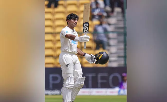 2012ರ ನಂತರ ಭಾರತದಲ್ಲಿ ಟೆಸ್ಟ್ ಶತಕ ಗಳಿಸಿದ ಮೊದಲ ಕಿವೀಸ್ ಬ್ಯಾಟರ್ ರಚಿನ್ ರವೀಂದ್ರ