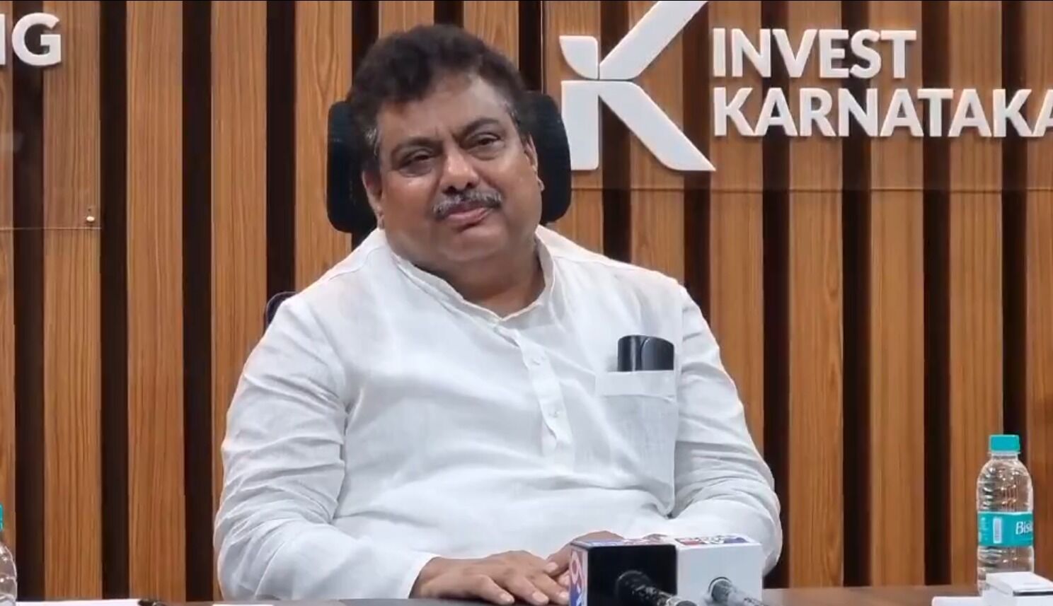 ಬೆಂಗಳೂರಿಗೆ 2ನೇ ವಿಮಾನ ನಿಲ್ದಾಣ | ಒಂದು ವಾರದಲ್ಲಿ ಅಂತಿಮ ಸ್ಥಳ ತೀರ್ಮಾನ : ಎಂ.ಬಿ.ಪಾಟೀಲ್