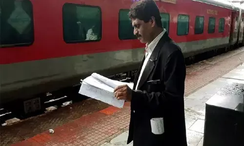 ಉತ್ತರ ಪ್ರದೇಶ: ಟಿಕೆಟ್ ರಹಿತ ಪ್ರಯಾಣ ಮಾಡುತ್ತಿದ್ದ 400ಕ್ಕೂ ಹೆಚ್ಚು ಪೊಲೀಸರಿಗೆ ದಂಡ ವಿಧಿಸಿದ ರೈಲ್ವೆ