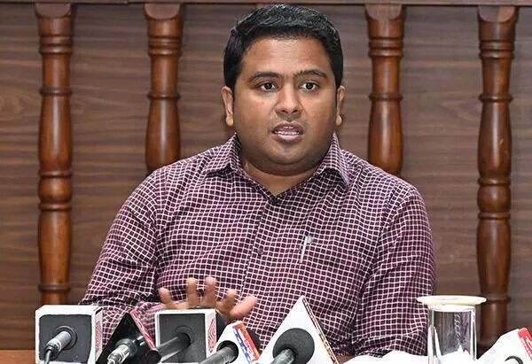 ವಿಧಾನ ಪರಿಷತ್ ಉಪ ಚುನಾವಣೆಗೆ ಜಿಲ್ಲಾಡಳಿತದಿಂದ ಸಕಲ ಸಿದ್ಧತೆ: ಚುನಾವಣಾಧಿಕಾರಿ ಮುಲ್ಲೈ ಮುಗಿಲನ್