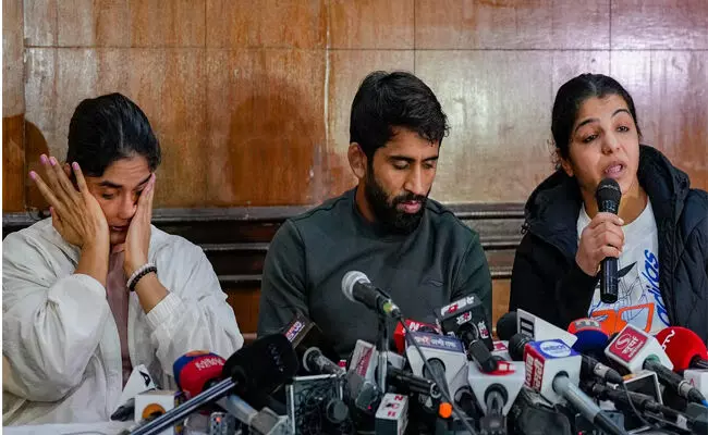 ಟ್ರಯಲ್ ನಿಂದ ವಿನಾಯತಿ ಪಡೆಯುವ ಮೂಲಕ ವಿನೇಶ್ ಮತ್ತು ಬಜರಂಗ್ ನಮ್ಮ ಪ್ರತಿಭಟನೆಯ ವರ್ಚಸ್ಸಿಗೆ ಧಕ್ಕೆ ತಂದರು : ಸಾಕ್ಷಿ ಮಲಿಕ್