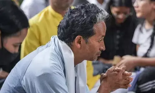 ಡಿ.3ರಂದು ಮಾತುಕತೆಗೆ ಕೇಂದ್ರ ಗೃಹಸಚಿವಾಲಯ ಒಪ್ಪಿಗೆ | ಉಪವಾಸ ಸತ್ಯಾಗ್ರಹ ಕೊನೆಗೊಳಿಸಿದ ಸೋನಮ್ ವಾಂಗ್ಚುಕ್