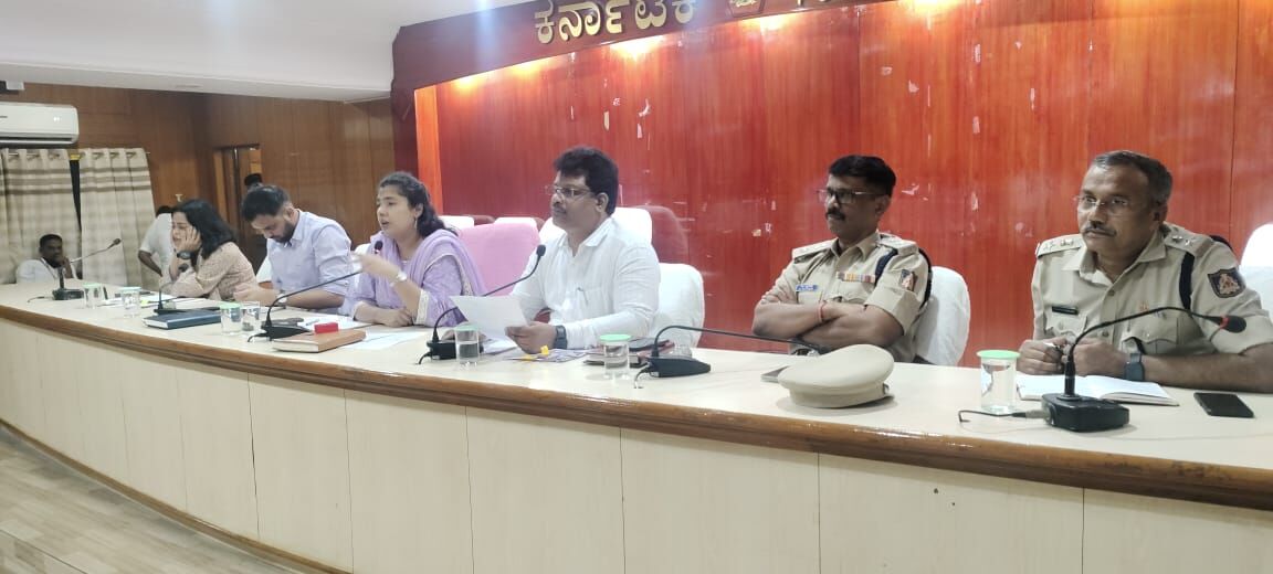 ದೀಪಾವಳಿ ಹಬ್ಬ ಪೂರ್ವಭಾವಿ ಸಭೆ | ಪಟಾಕಿ ಅಂಗಡಿ ಪರವಾನಿಗೆ ನೀಡುವ ಮುನ್ನ ಸ್ಥಳ ಪರಿಶೀಲನೆ ಅಗತ್ಯ : ಫೌಝಿಯಾ ತರನ್ನುಮ್