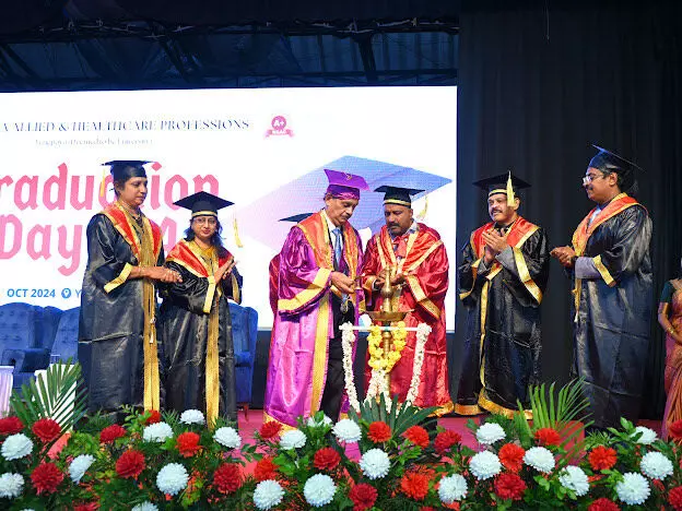 ಯೆನೆಪೋಯ ಅಲೈಡ್ ಮತ್ತು ಹೆಲ್ತ್‌ಕೇರ್: ಪದವಿ ದಿನಾಚರಣೆ