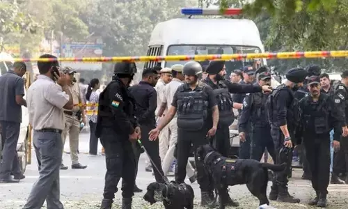 ದಿಲ್ಲಿ ಸ್ಪೋಟದ ಬೆನ್ನಲ್ಲೇ ಹಲವು CRPF ಶಾಲೆಗಳಿಗೆ ಬಾಂಬ್ ಬೆದರಿಕೆ