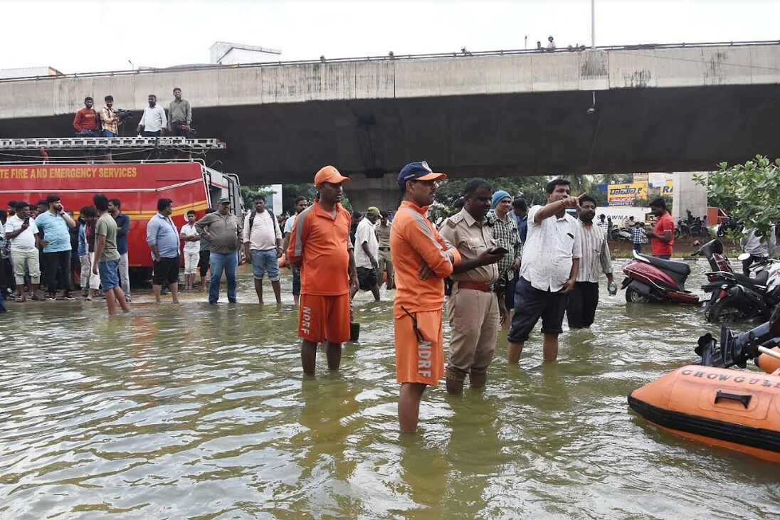ಬೆಂಗಳೂರಿನಲ್ಲಿ ಮುಂದುವರೆದ ಮಳೆ : ಯಲಹಂಕದಲ್ಲಿ 1 ಸಾವಿರ ಮನೆಗಳಿಗೆ ನುಗ್ಗಿದ ಮಳೆ ನೀರು