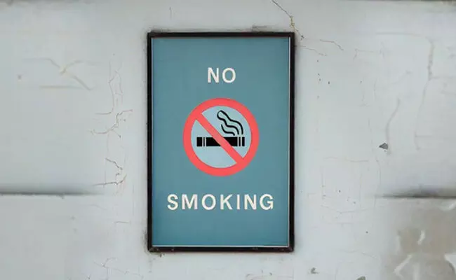 ಭಾರತದಲ್ಲಿ ಸಂಪೂರ್ಣ ಧೂಮಪಾನರಹಿತ ಸಾರ್ವಜನಿಕ ಸ್ಥಳಗಳಿಗೆ ಬಹುತೇಕರ ಬೆಂಬಲ : ಸಮೀಕ್ಷೆ ಭಾರತದಲ್ಲಿ ಸಂಪೂರ್ಣ ಧೂಮಪಾನರಹಿತ ಸಾರ್ವಜನಿಕ ಸ್ಥಳಗಳಿಗೆ ಬಹುತೇಕರ ಬೆಂಬಲ : ಸಮೀಕ್ಷೆ