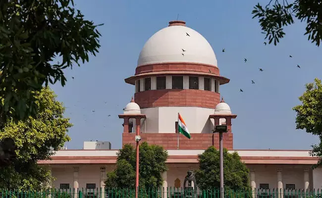 ಉತ್ತರ ಪ್ರದೇಶ | ಪತ್ರಕರ್ತೆಯ ವಿರುದ್ಧ ಬಲವಂತದ ಕ್ರಮ ಸಲ್ಲದು : ಸುಪ್ರೀಂ ಕೋರ್ಟ್ ನಿರ್ದೇಶನ ಉತ್ತರ ಪ್ರದೇಶ | ಪತ್ರಕರ್ತೆಯ ವಿರುದ್ಧ ಬಲವಂತದ ಕ್ರಮ ಸಲ್ಲದು : ಸುಪ್ರೀಂ ಕೋರ್ಟ್ ನಿರ್ದೇಶನ