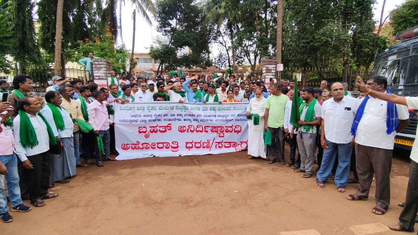 ಶಿವಮೊಗ್ಗ | ʼಲಿಂಗನಮಕ್ಕಿ ಚಲೋʼಗೆ ಚಾಲನೆ : ರೈತ ಗೀತೆಗಳೊಂದಿಗೆ ಸಾಗುತ್ತಿರುವ ಶರಾವತಿ ಮುಳುಗಡೆ ರೈತರ ಪಾದಯಾತ್ರೆ