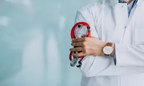 ಉತ್ತರ ಪ್ರದೇಶ | ಕ್ರಿಕೆಟ್ ಆಡುತ್ತಿದ್ದ ವೈದ್ಯರು ; ಚಿಕಿತ್ಸೆ ಸಿಗದೆ ಮೃತಪಟ್ಟ ಬಾಲಕಿ