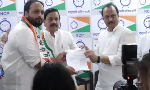 ಬಾಬಾ ಸಿದ್ದೀಕಿ ಪುತ್ರ ಜೀಶನ್ ಸಿದ್ದೀಕಿ ಎನ್ ಸಿಪಿಗೆ ಸೇರ್ಪಡೆ: ಬಾಂದ್ರಾ ಪೂರ್ವದಿಂದ ಸ್ಪರ್ಧೆ