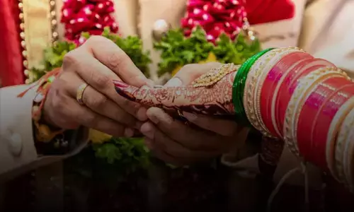 ಉತ್ತರ ಪ್ರದೇಶ | ಮದುವೆಯ ಮೊದಲ ರಾತ್ರಿಯ ವಿಡಿಯೊ ತೋರಿಸಿ ಸ್ನೇಹಿತನಿಗೆ ಬ್ಲ್ಯಾಕ್ ಮೇಲ್ : ವ್ಯಕ್ತಿಯೊಬ್ಬನ ವಿರುದ್ಧ ಪ್ರಕರಣ ದಾಖಲು