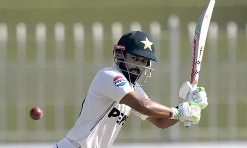 3ನೇ ಟೆಸ್ಟ್ | ಶಕೀಲ್ ಶತಕ, ಇಂಗ್ಲೆಂಡ್ ವಿರುದ್ಧ ಪಾಕಿಸ್ತಾನ ಹಿಡಿತ