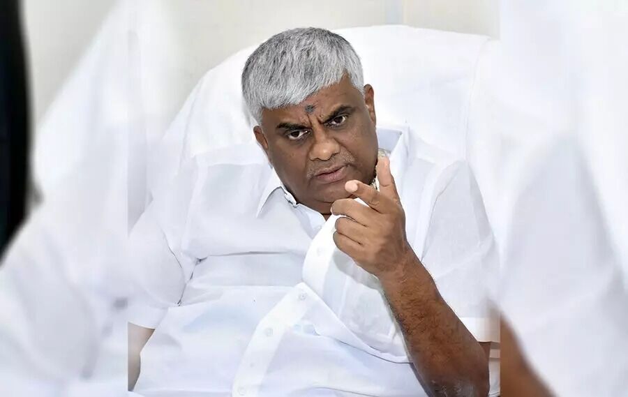 ಶಾಸಕ ಎಚ್.ಡಿ.ರೇವಣ್ಣ ಆಯ್ಕೆ ಅಸಿಂಧು ಕೋರಿದ್ದ ಅರ್ಜಿ | ನ.25ಕ್ಕೆ ವಿಚಾರಣೆ ಮುಂದೂಡಿದ ಹೈಕೋರ್ಟ್