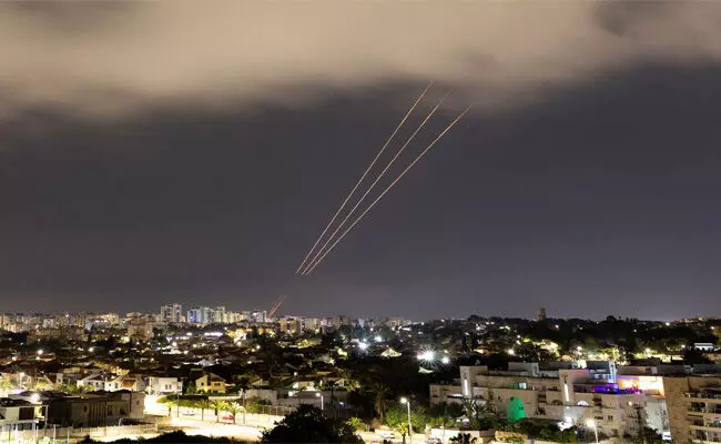 ಇರಾನ್ ಮೇಲೆ ದಾಳಿ ಬೆನ್ನಲ್ಲೇ ಇಸ್ರೇಲ್ ನ ವಾಯುನೆಲೆ ಮೇಲೆ ದಾಳಿ ನಡೆಸಿದ ಹಿಜ್ಬುಲ್ಲಾ