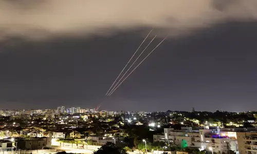 ಇರಾನ್ ಮೇಲೆ ದಾಳಿ ಬೆನ್ನಲ್ಲೇ ಇಸ್ರೇಲ್ ನ ವಾಯುನೆಲೆ ಮೇಲೆ ದಾಳಿ ನಡೆಸಿದ ಹಿಜ್ಬುಲ್ಲಾ