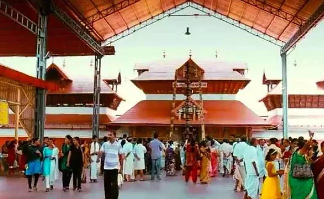 ಕೀಟನಾಶಕದಿಂದ ತೊಂದರೆ | ಗುರುವಾಯೂರು ದೇಗುಲದಲ್ಲಿ ಭಕ್ತಾದಿಗಳಿಂದ ತುಳಸಿ ಸಮರ್ಪಣೆಗೆ ನಿರ್ಬಂಧ