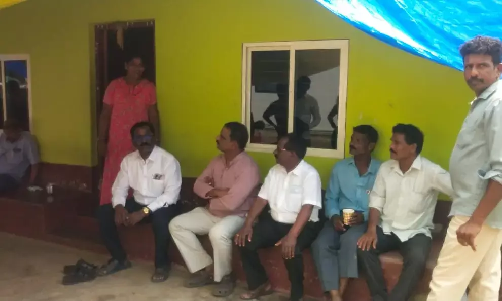 ಮೂಡುಬೆಳ್ಳೆ: ಹಕ್ಕು ಪತ್ರ ದೊರೆಯದ ದಲಿತರ ಮನೆಗಳಿಗೆ ದ.ಸಂ.ಸ. ನಿಯೋಗ ಭೇಟಿ