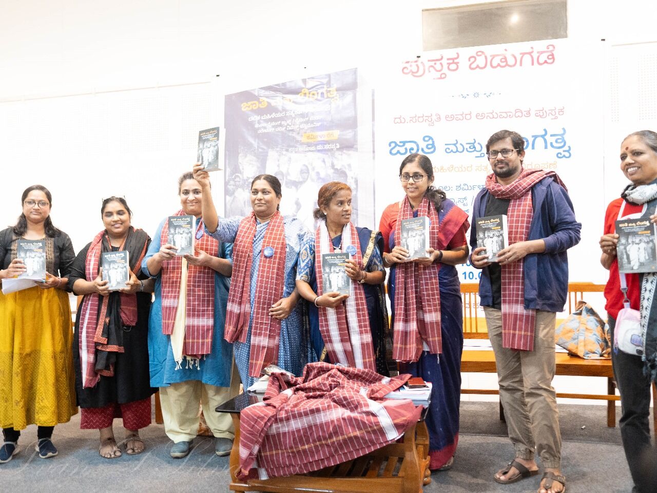 ಕ್ರಾಂತಿ, ಪ್ರತಿಕ್ರಾಂತಿಯಲ್ಲಿ ಮಹಿಳೆಯನ್ನು ಸೇರಿಸಿಕೊಳ್ಳಬೇಕಾದ ಅನಿವಾರ್ಯತೆ ಇದೆ : ಡಾ.ಧಮ್ಮ ಸಂಘಿನಿ ರಮಾಘೋರಕ್