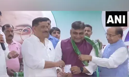 ಜೆಡಿಯು ಸೇರ್ಪಡೆಯಾದ ಕ್ರಿಕೆಟಿಗ ಇಶಾನ್ ಕಿಶನ್ ತಂದೆ ಪ್ರಣವ್ ಪಾಂಡೆ