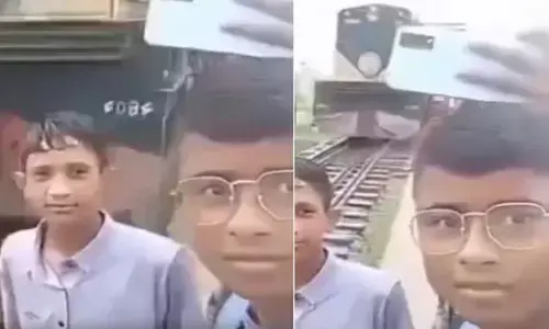 ʼಟಿಕ್ ಟಾಕ್ʼ ವಿಡಿಯೋ ಚಿತ್ರೀಕರಿಸುವಾಗ ಬಾಲಕನಿಗೆ ರೈಲು ಢಿಕ್ಕಿ: ವಿಡಿಯೋ ವೈರಲ್