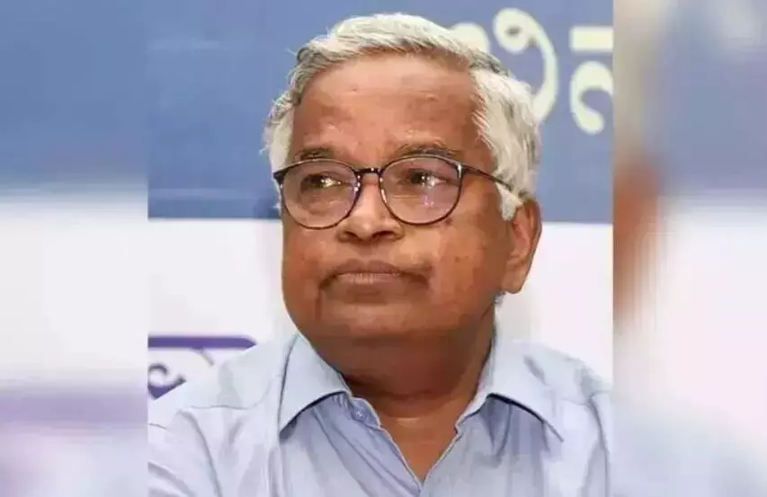 ಕನ್ನಡದ ಬಾವುಟಕ್ಕೆ ಗೌರವ ಸಲ್ಲಿಸಲು ಡಾ.ಪುರುಷೋತ್ತಮ ಬಿಳಿಮಲೆ ಸೂಚನೆ