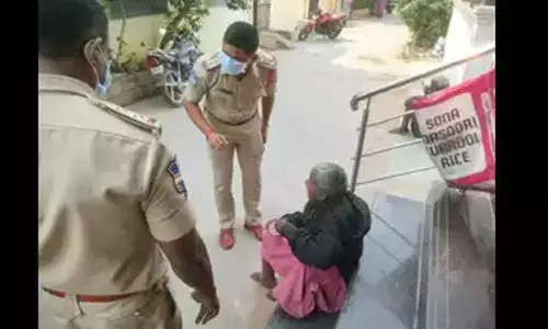 ತೆಲಂಗಾಣ | ಮಗ ಸತ್ತಿರುವುದು ಗೊತ್ತಿಲ್ಲದೇ ಶವದ ಜೊತೆ ನಾಲ್ಕು ದಿನ ಕಳೆದ ಅಂಧ ಹೆತ್ತವರು!