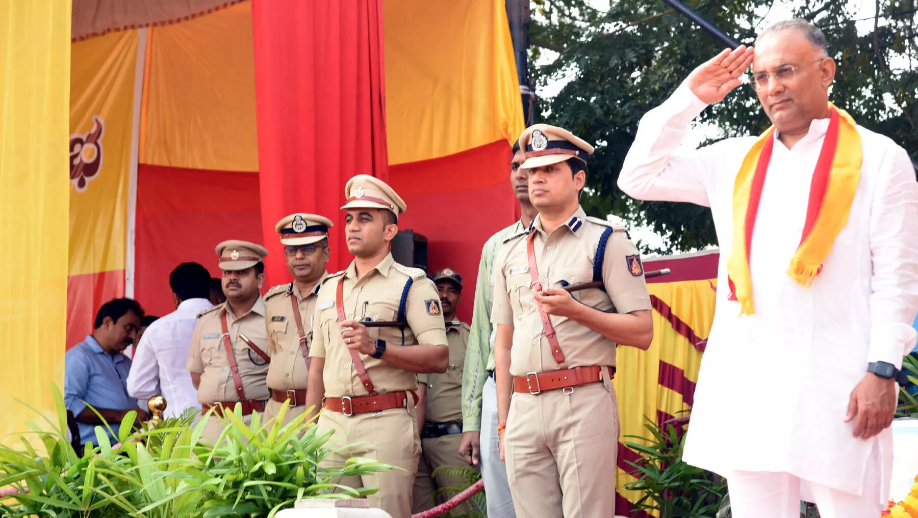 ಕೇಂದ್ರದಿಂದ ರಾಜ್ಯಕ್ಕೆ ತೀವ್ರ ಆರ್ಥಿಕ ಅನ್ಯಾಯ: ಸಚಿವ ದಿನೇಶ್ ಗುಂಡೂರಾವ್ ಕೇಂದ್ರದಿಂದ ರಾಜ್ಯಕ್ಕೆ ತೀವ್ರ ಆರ್ಥಿಕ ಅನ್ಯಾಯ: ಸಚಿವ ದಿನೇಶ್ ಗುಂಡೂರಾವ್