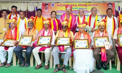 ಕಲಬುರಗಿ ಜಿಲ್ಲಾ ಕಸಾಪದಿಂದ ಸಾಧಕರಿಗೆ ರಾಜ್ಯೋತ್ಸವ ಪುರಸ್ಕಾರ