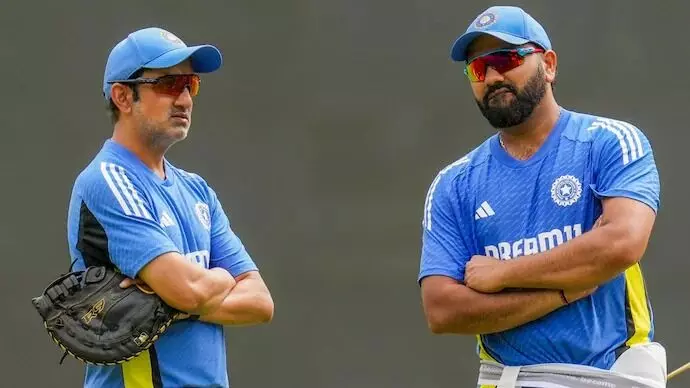 photo of Gambhir and Rohit Sharma