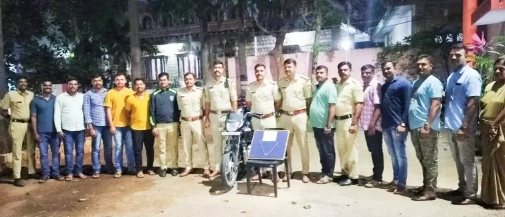 ಕಡೂರು | ಮಹಿಳೆಯಿಂದ ಚಿನ್ನಾಭರಣ ದೋಚಿ ಕೊಲೆ ಯತ್ನ; ಇಬ್ಬರ ಬಂಧನ