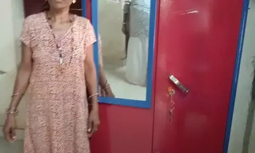 ಪರ್ಕಳ: ಗೃಹಲಕ್ಷ್ಮೀ ಯೋಜನೆ ಹಣದಿಂದ ಕಪಾಟು ಖರೀದಿಸಿದ ಕೂಲಿ ಕಾರ್ಮಿಕ ಮಹಿಳೆ