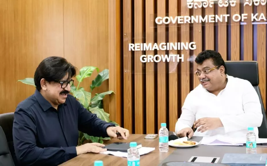 Photo of M.B.Patil and L.K.Ateeq