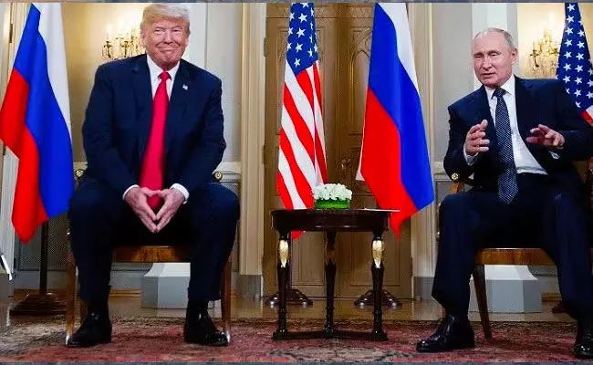 Photo of Russian President Vladimir Putin with Trump