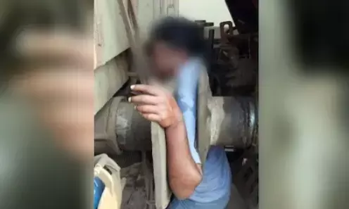 ಮೊದಲು ಮೂಲಭೂತ ಅಂಶ ಸರಿಪಡಿಸಿ, ನಂತರ ವಂದೇ ಭಾರತ್‌ ನಂತಹ ಐಷಾರಾಮಿ ಆರಂಭಿಸಿ: ರೈಲ್ವೇ ಇಲಾಖೆಗೆ ಜನರ ತರಾಟೆ