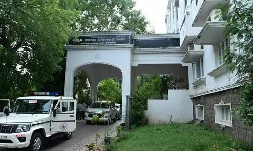 ಕಲ್ಯಾಣ ಕರ್ನಾಟಕ ಮಾನವ ಸಂಪನ್ಮೂಲ, ಕೃಷಿ ಹಾಗೂ ಸಾಂಸ್ಕೃತಿಕ ಸಂಘದಲ್ಲಿ ಅಕ್ರಮ ಆರೋಪ: ತನಿಖೆಗೆ ನಿವೃತ್ತ ಐಎಎಸ್ ಅಧಿಕಾರಿ ನೇಮಕ